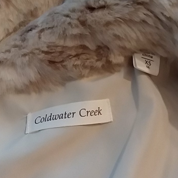 Vest - Picture 4 of 5